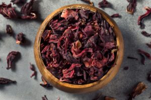 La fleur de roselle : une alliée surprenante pour perdre du poids