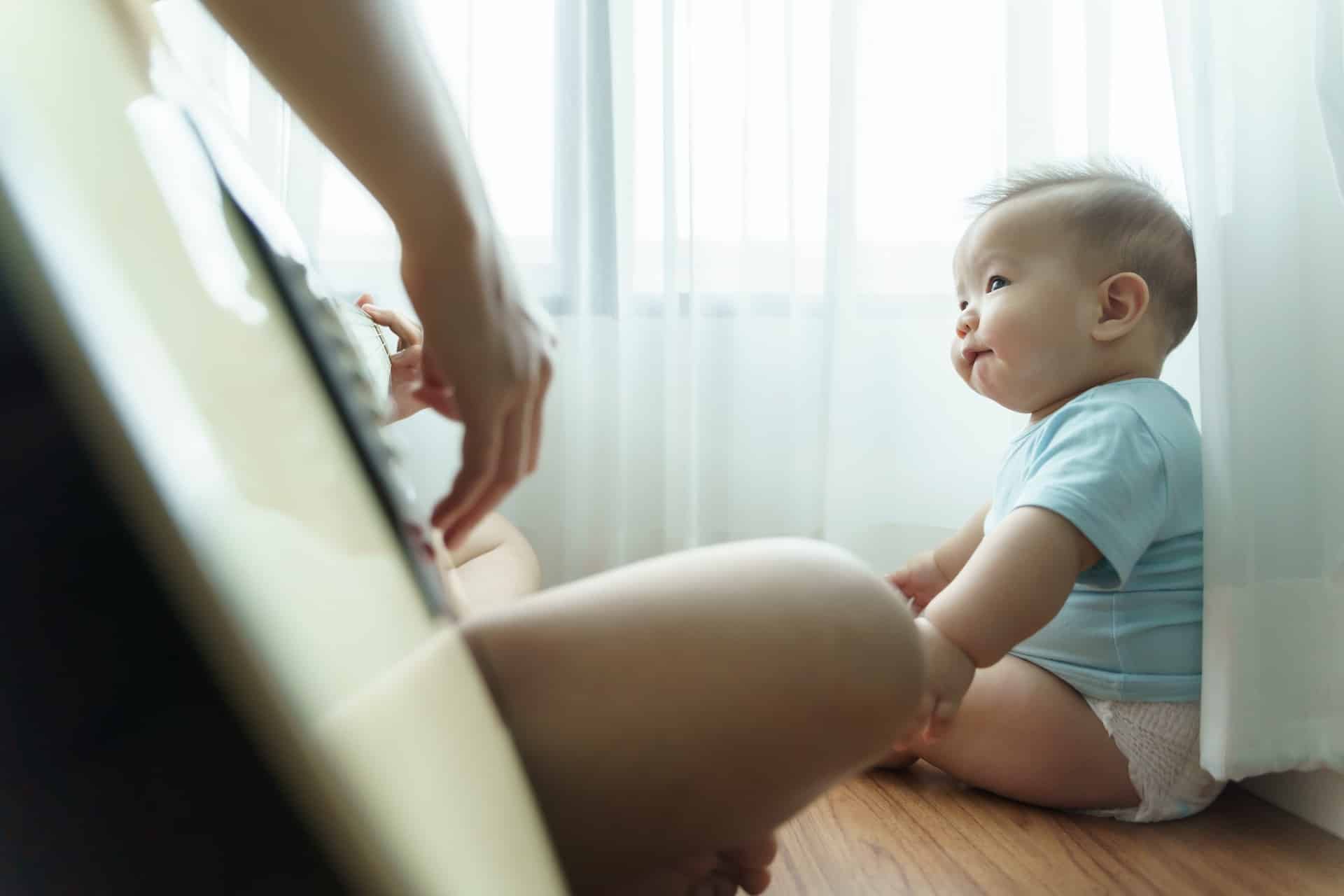 Bébé s'éveille à la musique